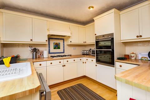 16 Hartland Road, Epping, CM16 4PE