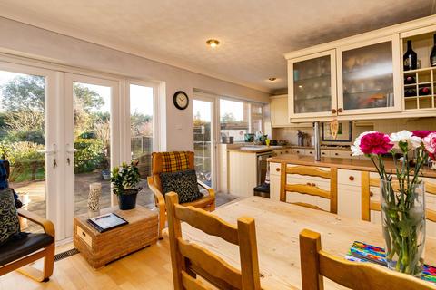 16 Hartland Road, Epping, CM16 4PE