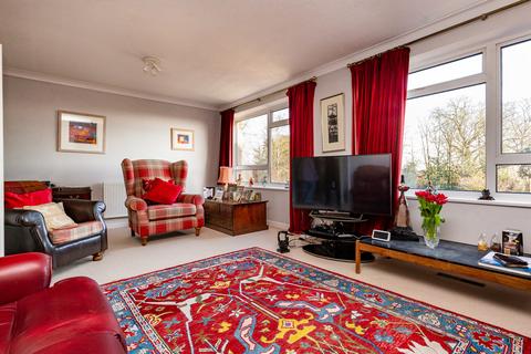 16 Hartland Road, Epping, CM16 4PE