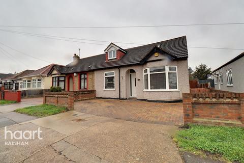 28 Spencer Road, Rainham, RM13 8HB