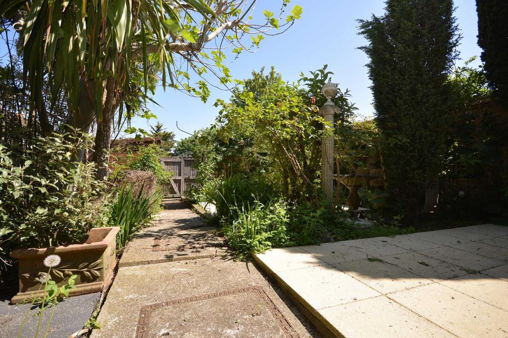 Tivoli Park Avenue, Margate 3 bed terraced house £350,000