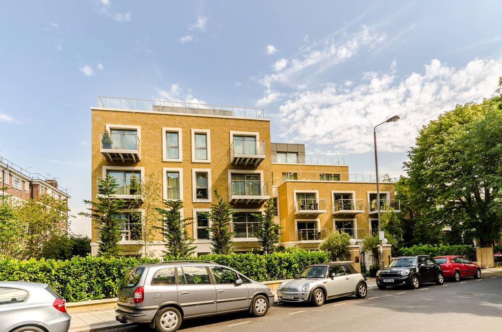 Oakhill Road, East Putney, London, SW15 2 bed flat £2,650 pcm (£612 pw)