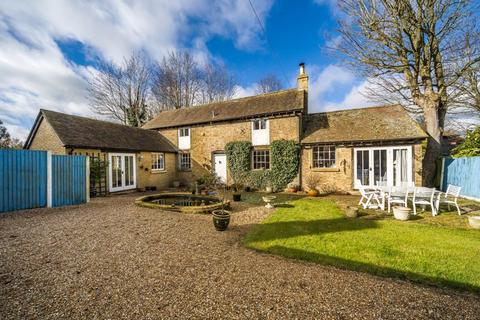 Whitehall Inn Stables Eythorne Road, Shepherdswell, Dover, CT15 7PB