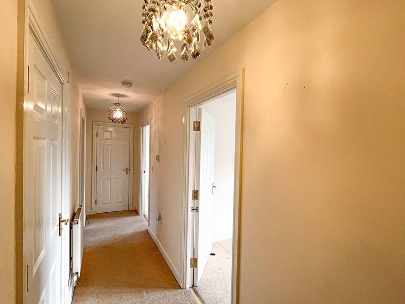 Woodcroft Close, Pelsall, WS3 4DB 2 bed apartment £145,000