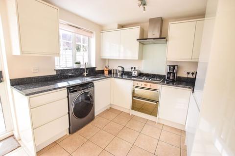8 The Buntings, Exminster, Exeter, EX6 8SL