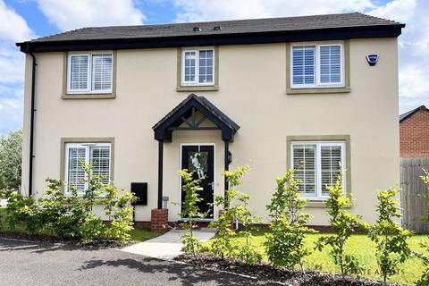 4 bedroom detached house for sale, Brady Nook, Leigh