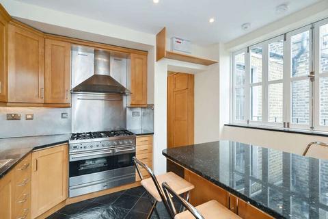Flat D, 7 Bina Gardens, London, SW5 0LD