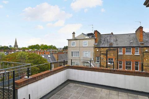 Flat D, 7 Bina Gardens, London, SW5 0LD