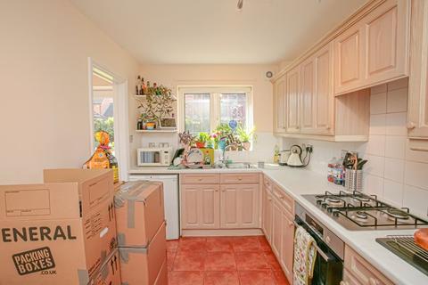 36 Bishops Orchard, East Hagbourne, Didcot, OX11 9JS