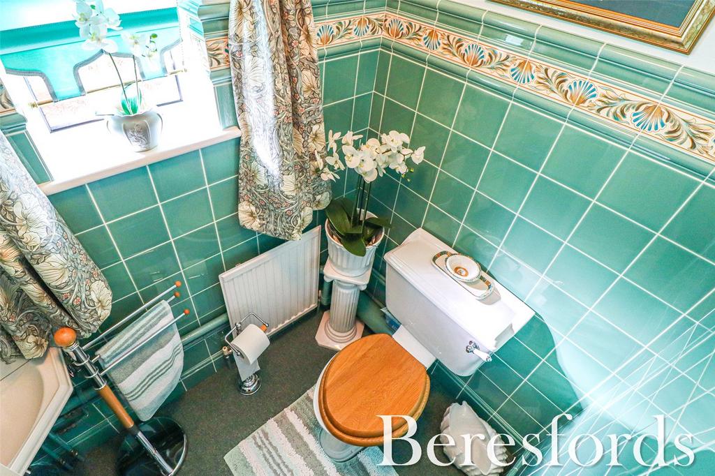 Ground Floor Wc
