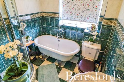 7 The Limes, Purfleet-on-thames, RM19 1SH