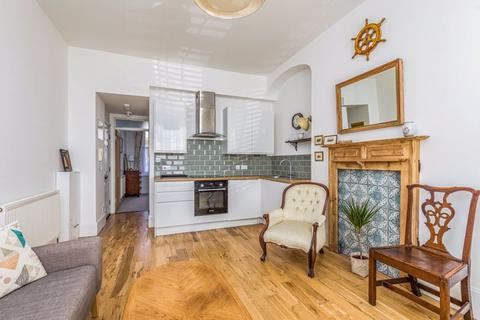 1 bedroom flat for sale, Clifton Terrace, Southsea
