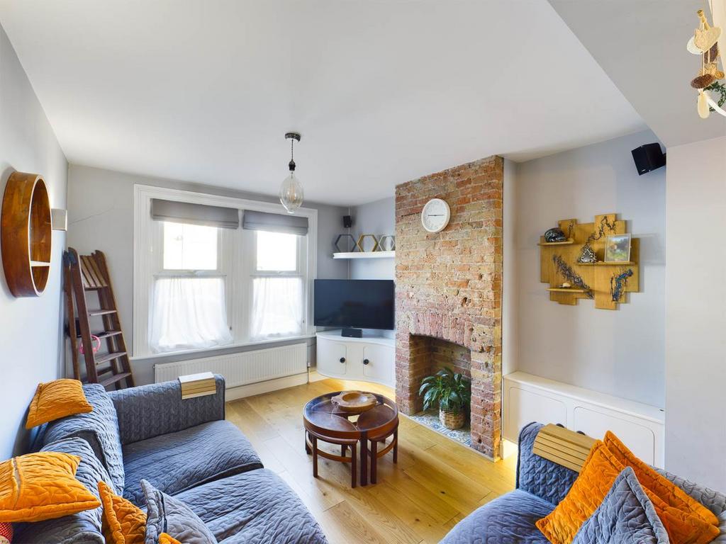 Hurst Road, Erith, Kent 3 bed house for sale £375,000