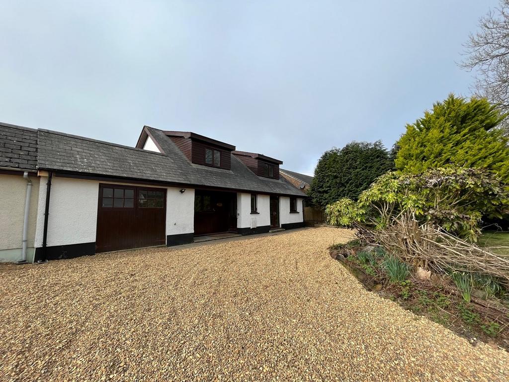 Betws Ifan, Beulah, Newcastle Emlyn, SA38 4 bed detached house for sale