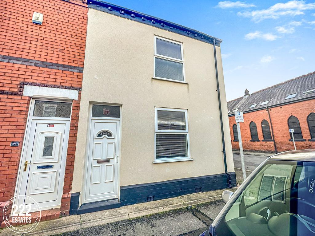 Forster Street, Warrington, WA2 3 bed end of terrace house £825 pcm