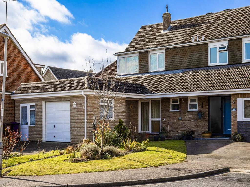 Cherry Drive, Royston, Hertfordshire 3 bed semidetached house £440,000