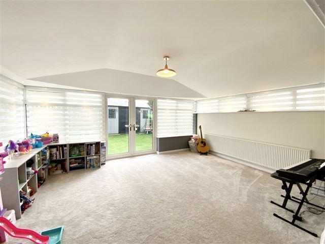 Playroom/reception room