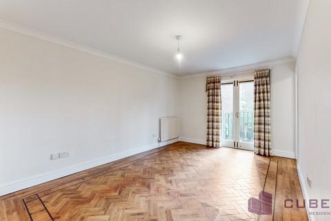 3 bedroom semi-detached house to rent - Ridgeway Gardens, London, N6