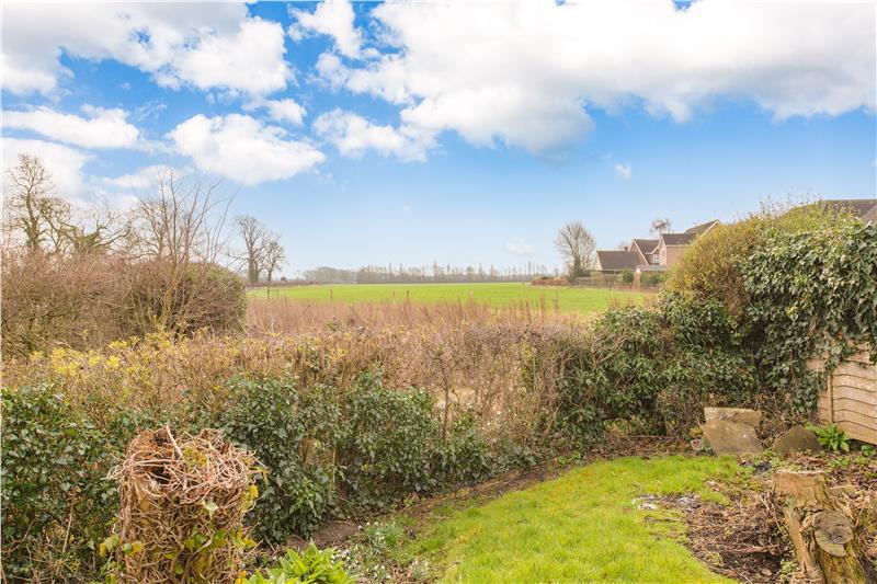 Craypool Lane, Scothern, Lincoln, Lincolnshire, LN2 2UU 3 bed detached