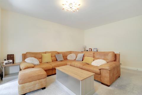 3 Limekilns Close, South Molton, EX36 4FD