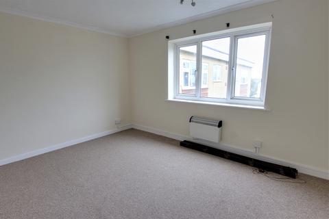 1 bedroom flat for sale, Dorking Crescent, Portsmouth