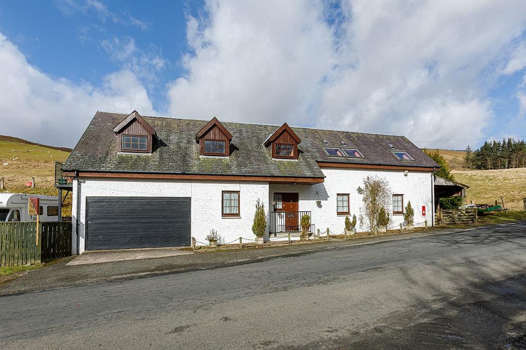 Syke End, Tushielaw, Ettrick, Selkirk TD7 5HT 3 bed detached house for