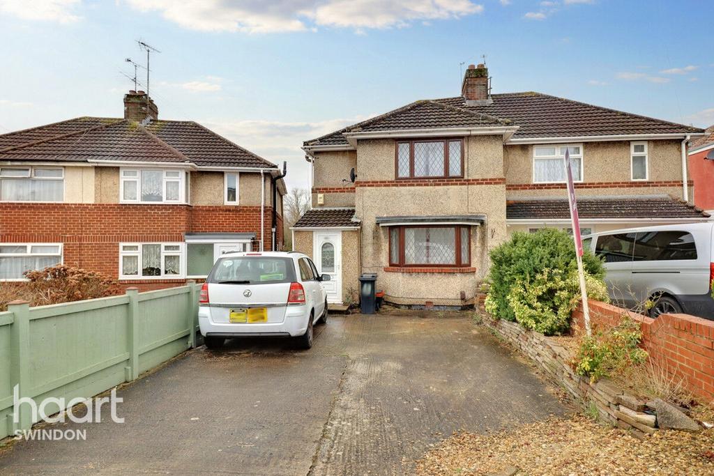 Newburn Crescent, Swindon 3 bed semidetached house for sale £250,000
