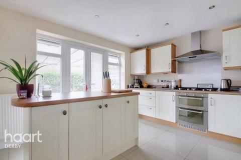 8 Baltic Close, Derby, DE24 1AL