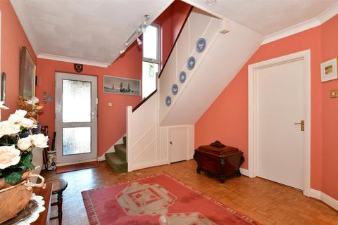 5 Elm Close, Higham, Rochester, ME3 7NH