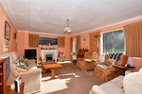 5 Elm Close, Higham, Rochester, ME3 7NH
