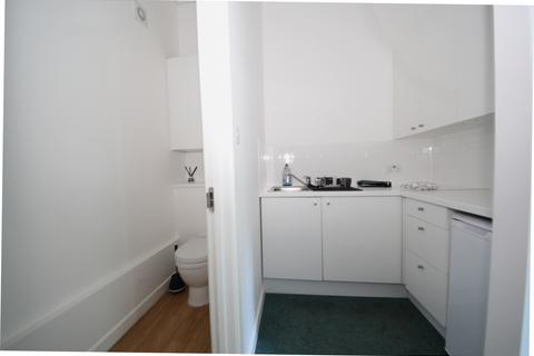 Office to rent, Gateway Mews, N11