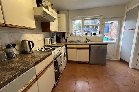 4 bedroom terraced house to rent, Burchester Avenue,  Headington,  OX3