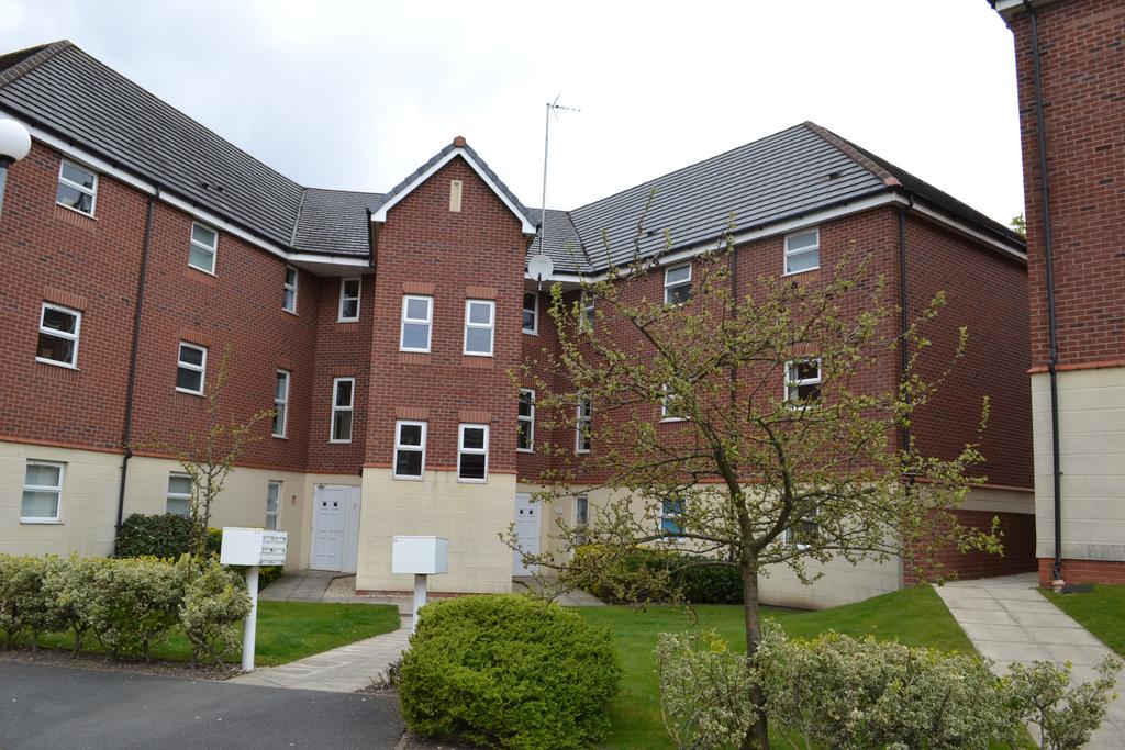 Bonnington Close, St Helens, WA10 2 bed flat £625 pcm (£144 pw)