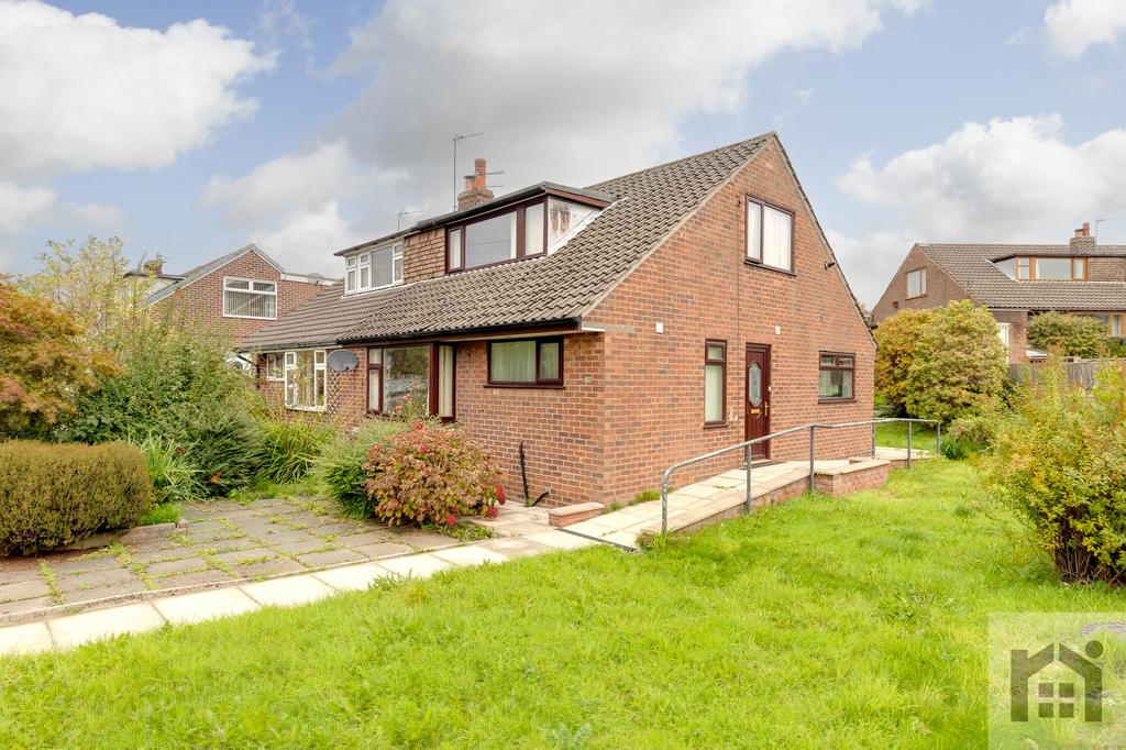 Collingwood Road, Chorley, PR7 2QE 3 bed semidetached house £175,000