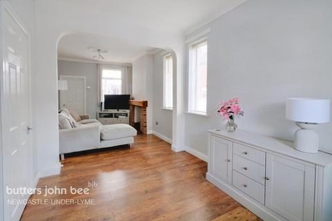 3 bedroom terraced house to rent, Watson Street, Stoke-on-trent