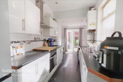 3 bedroom terraced house to rent, Watson Street, Stoke-on-trent