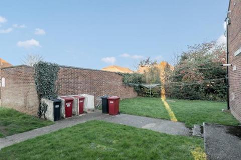 138 Farnham Road, Slough, SL1 4XA