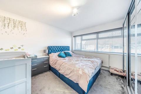 138 Farnham Road, Slough, SL1 4XA