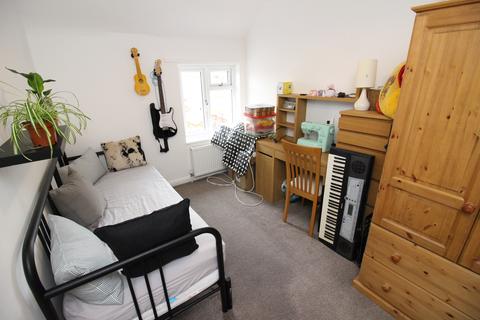 73 Brinkley Road, Worcester Park, KT4 8JE