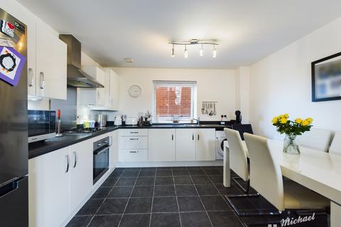 15 Boldison Close, Aylesbury, HP19 8JL