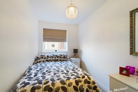 15 Boldison Close, Aylesbury, HP19 8JL