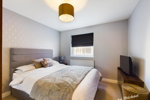 15 Boldison Close, Aylesbury, HP19 8JL