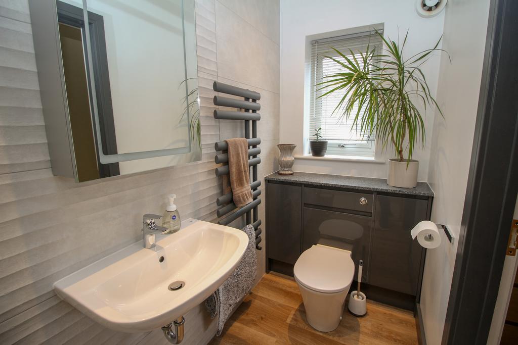 Master Ensuite