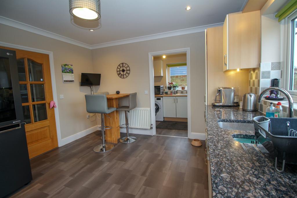 Kitchen / Breakfast Room