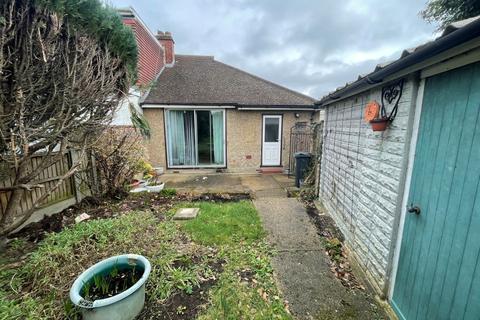 72 Viola Avenue, Feltham, TW14 0EW