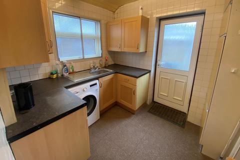72 Viola Avenue, Feltham, TW14 0EW
