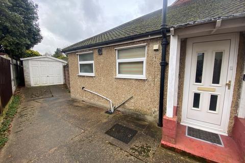 72 Viola Avenue, Feltham, TW14 0EW