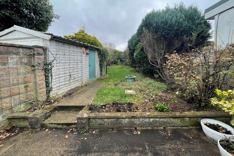 72 Viola Avenue, Feltham, TW14 0EW
