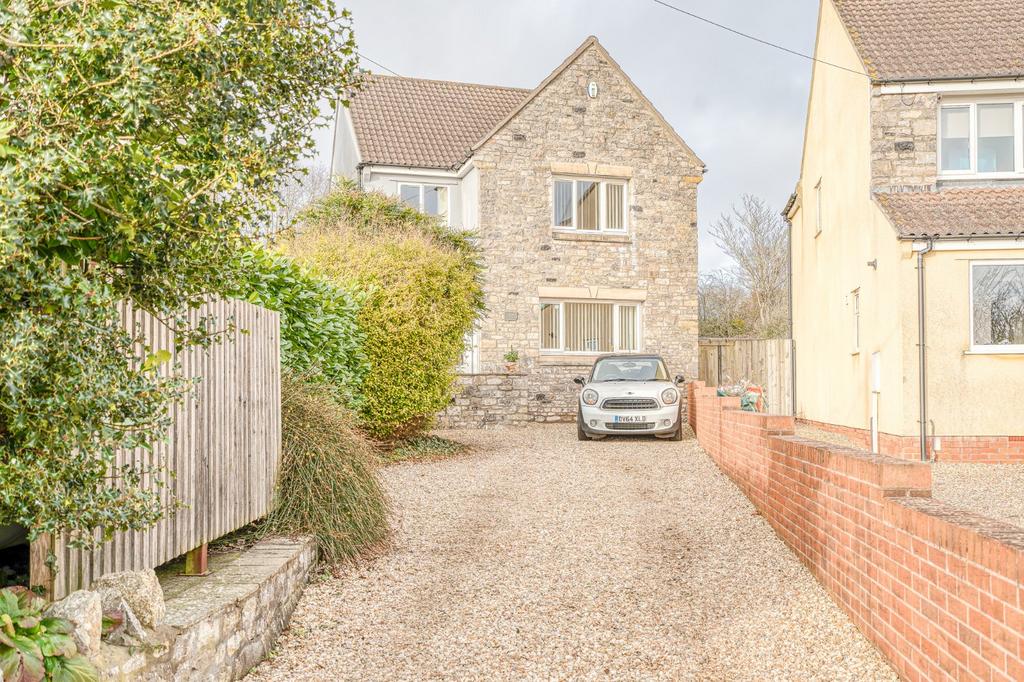 Main Road, Aust, Bristol... 4 bed detached house for sale £599,995