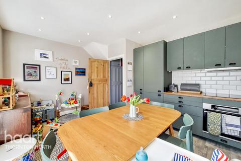 36 Foxley Road, Thornton Heath, CR7 7DT